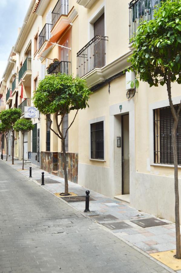Beach And City Apartment A 50M De La Playa フエンヒロラ エクステリア 写真