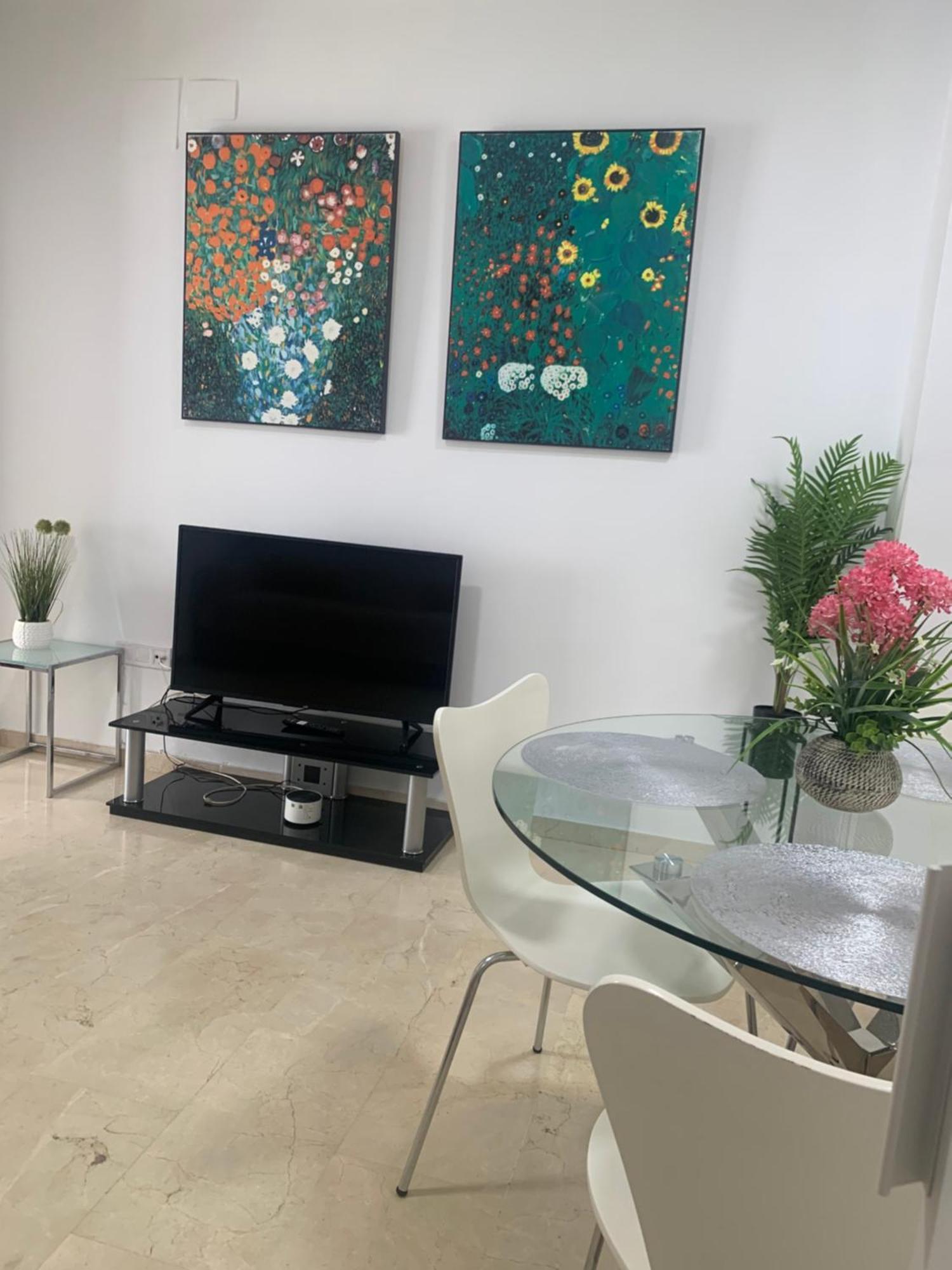 Beach And City Apartment A 50M De La Playa フエンヒロラ エクステリア 写真